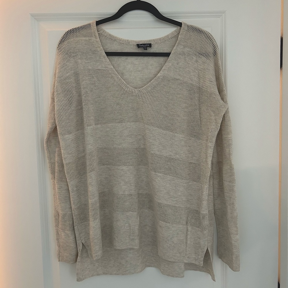 Splendid designer women’s sweaters size small. Cream striped sweater.